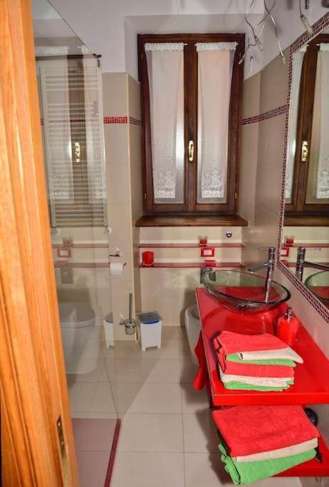 The Red Apartment Рим Екстер'єр фото